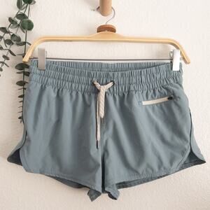 Vuori Slate Blue Clementine Shorts Small